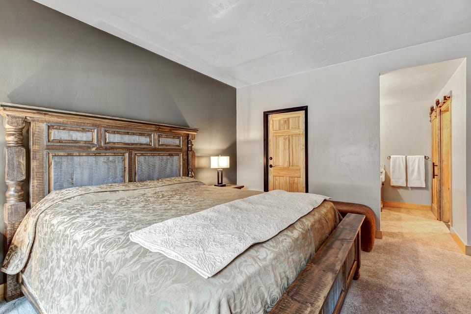 Mountainwood 106 by Great Western Lodging Apartment in Breckenridge