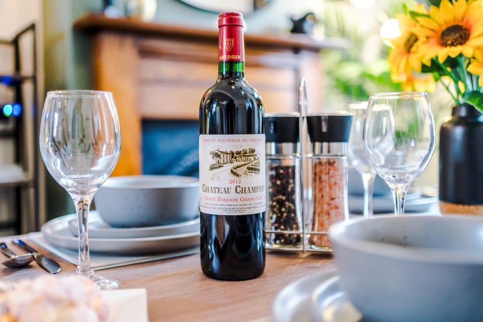 Decorative detail, Dining area