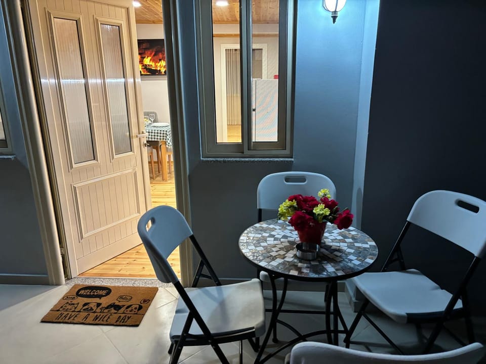 Balcony/Terrace, Dining area