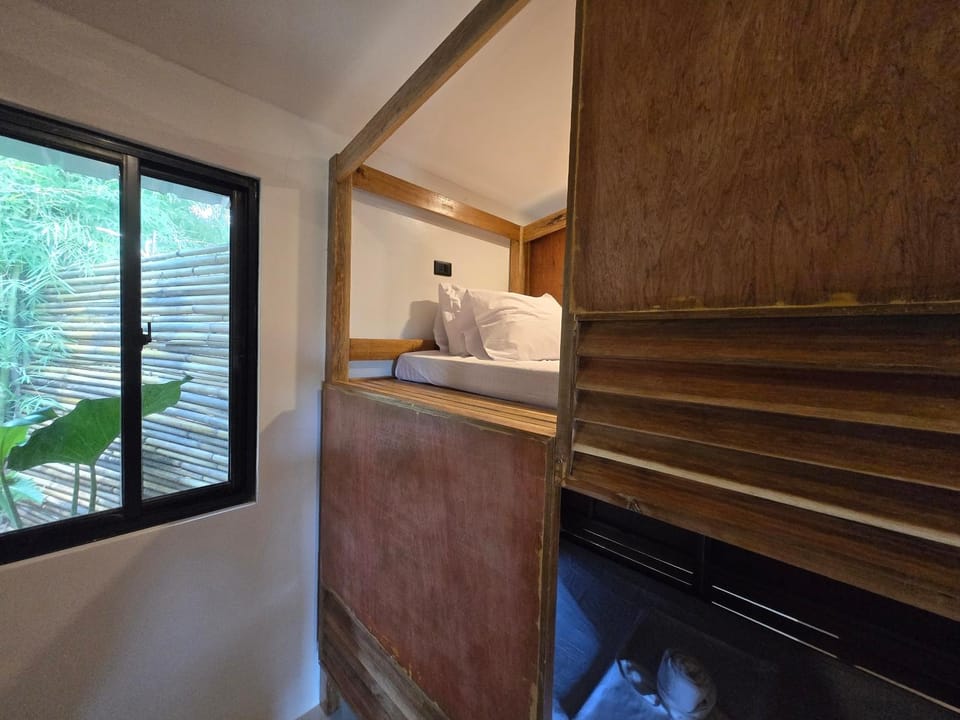 bunk bed