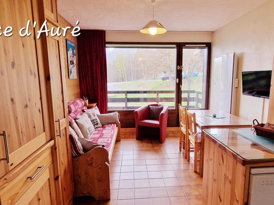 Appartement charmant 46m² pour 6 pers, proche pistes et commerces, balcon exposé Est - FR-1-755-13 Apartment in La Plagne-Tarentaise