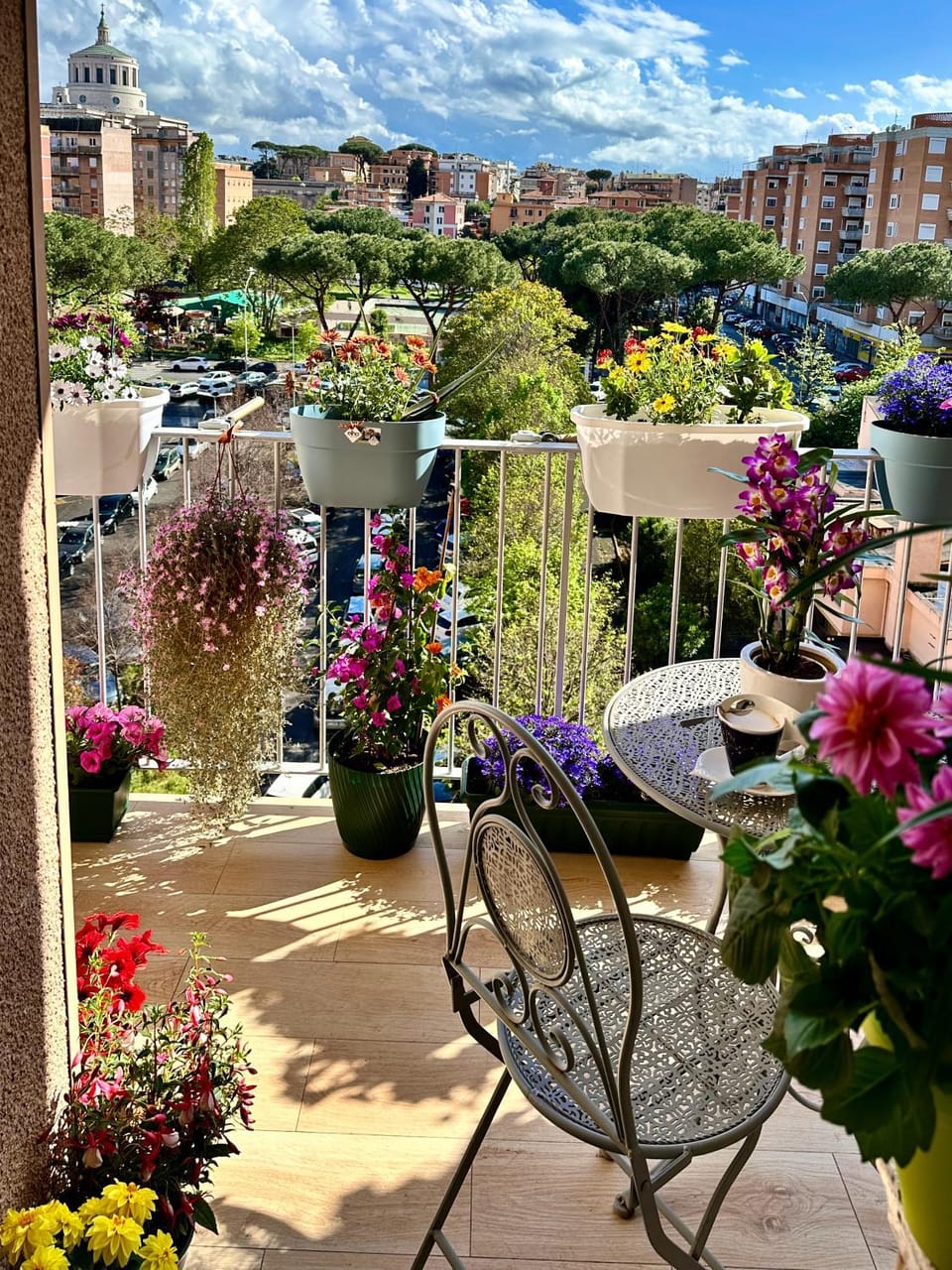 Garden, Balcony/Terrace, Balcony/Terrace, Living room, City view, Garden view