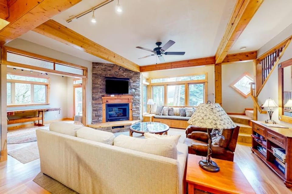 Kootenai Haus House in Lake Pend Oreille