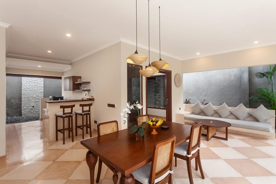 Kitchen or kitchenette, Living room, Seating area