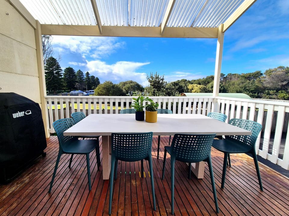 Four bedroom beachside apartment Apartment in Warrnambool