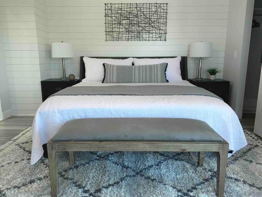 Bed, Bedroom
