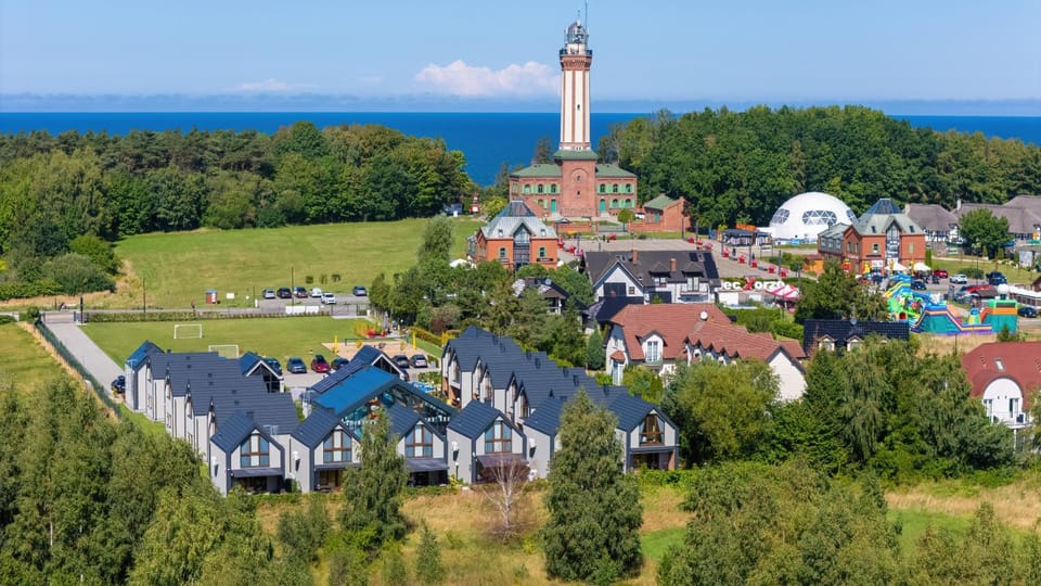 Morze Niechorze Domy całoroczne z podgrzewanym basenem, udogodnieniami dla dzieci House in West Pomeranian Voivodeship, Poland