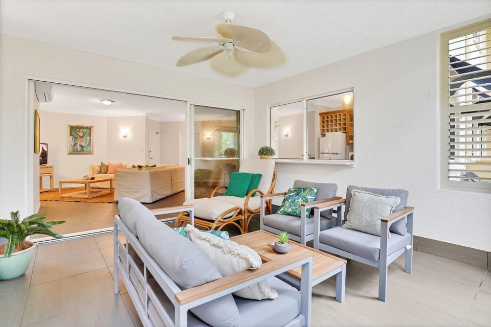 Lotus Lakes - Resort Style Living Apartment in Edge Hill