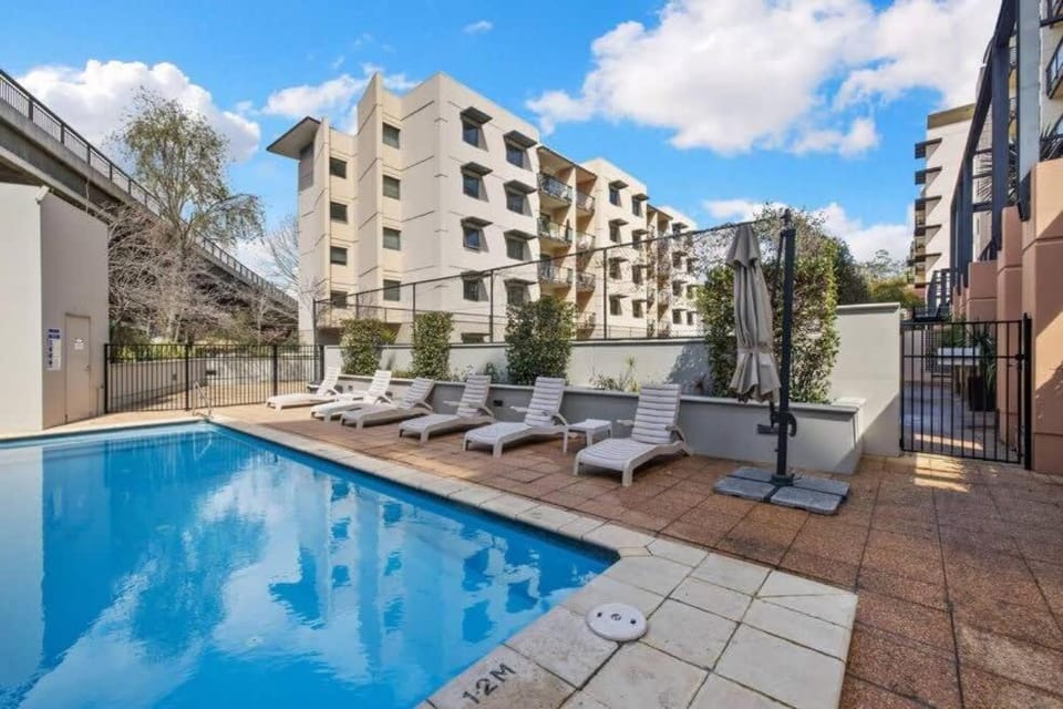 Luxurious Perth CBD Apt c Kings Park Free Parking Apartment in Perth