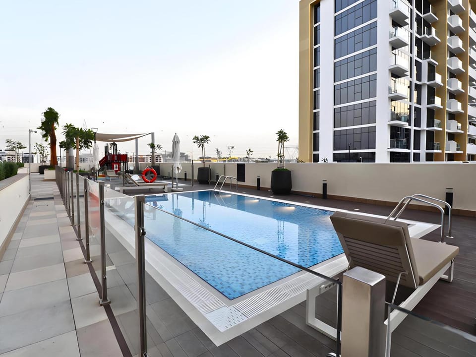 Property building, Swimming pool