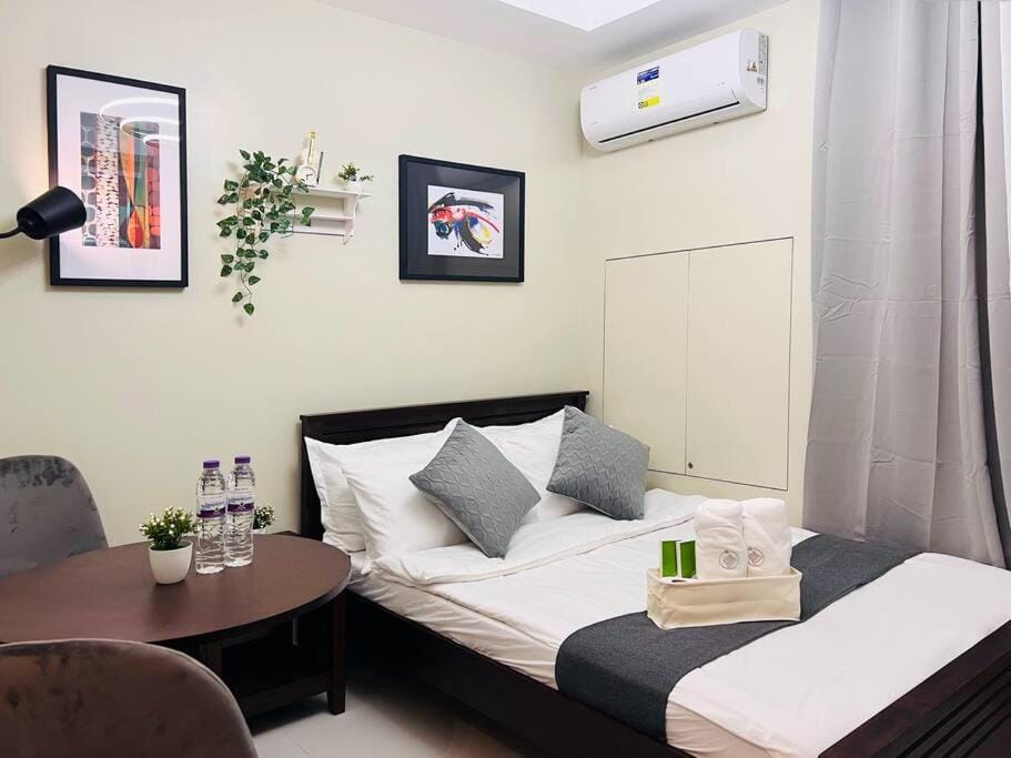 1BR Condotel Suite at Sunshine100 City Plaza #SS06 Apartment in Mandaluyong