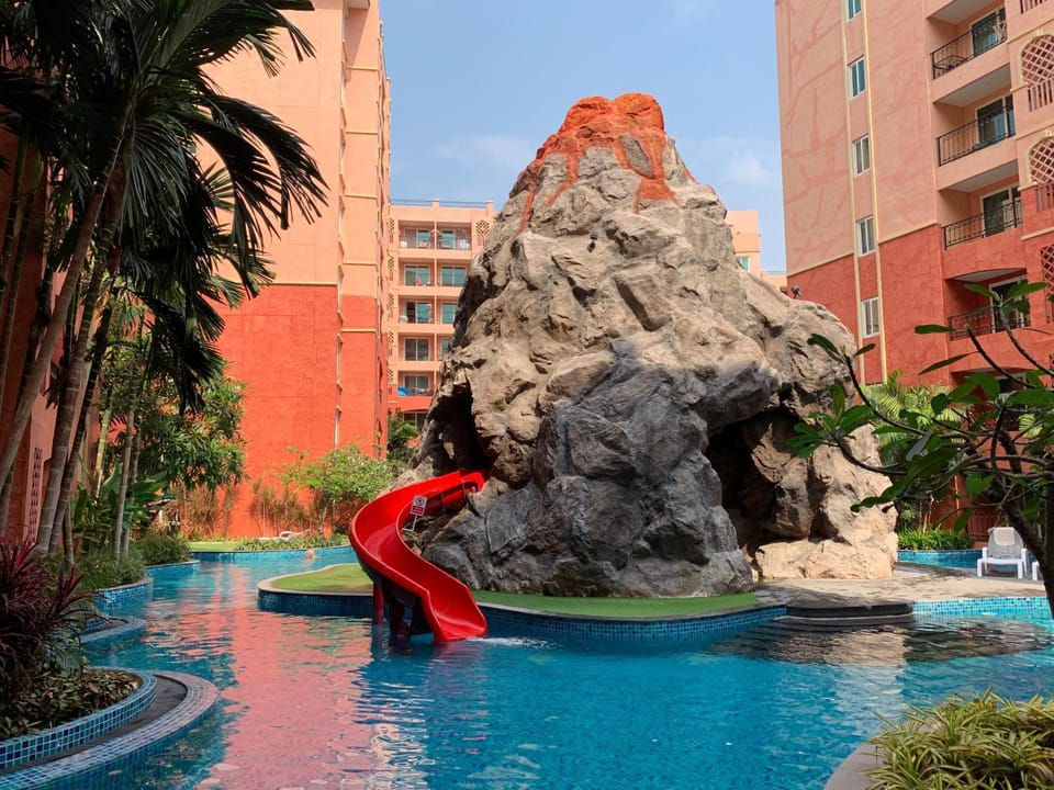 Nearby landmark, Day, Pool view, Swimming pool