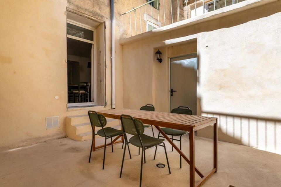 Balcony/Terrace, Dining area
