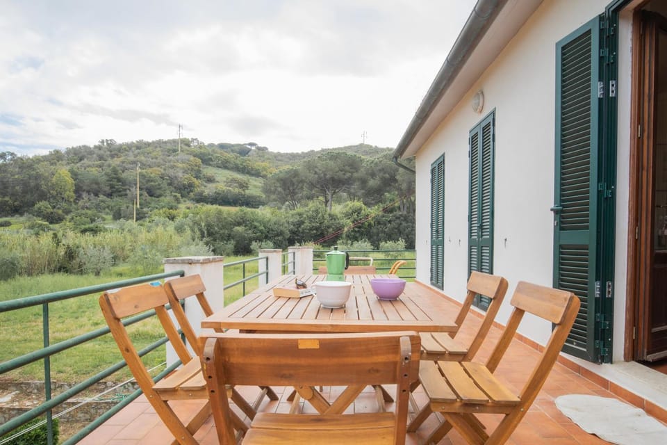 Property building, Balcony/Terrace