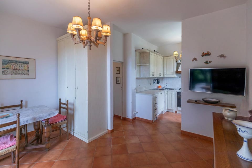TV and multimedia, Dining area