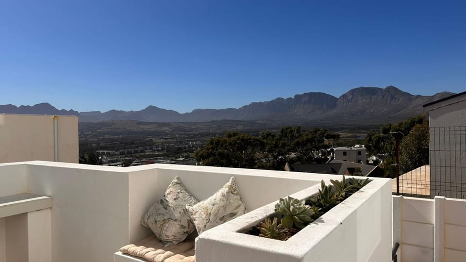 Day, Natural landscape, View (from property/room), Balcony/Terrace, Mountain view