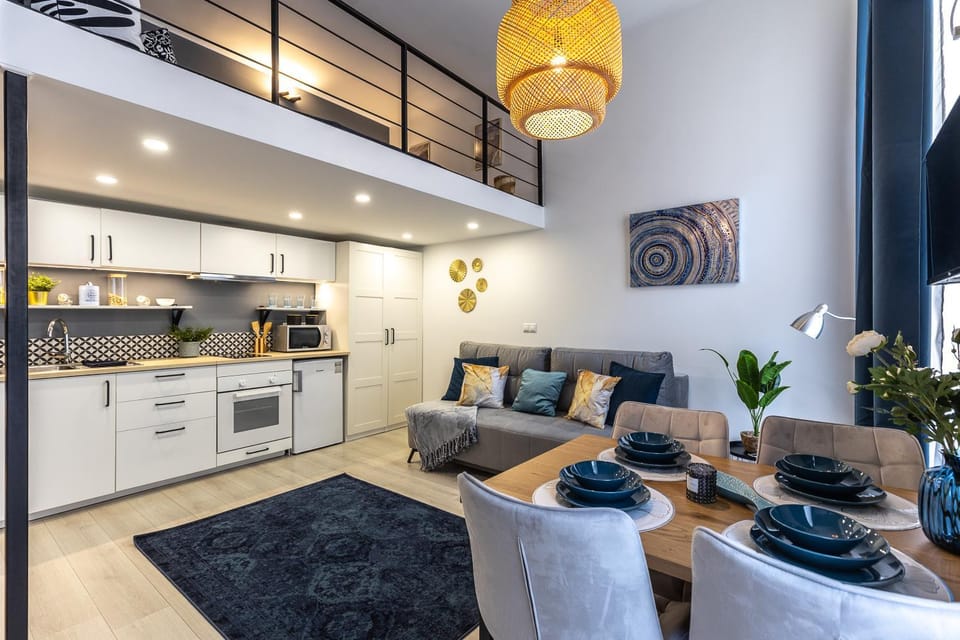 Kitchen or kitchenette, Living room, Dining area