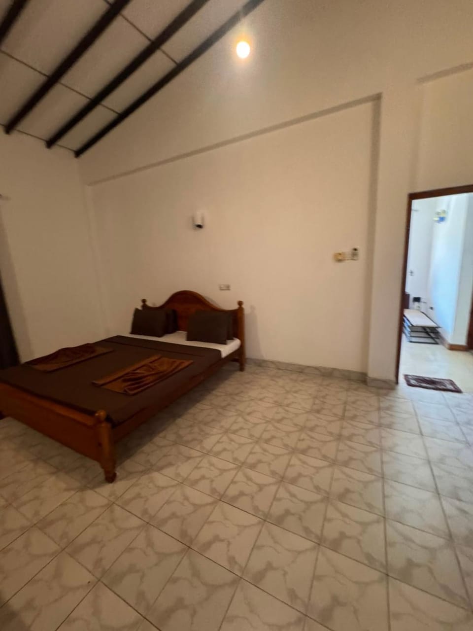 Serendib Villa Mirissa Bed and Breakfast in Kamburugamuwa
