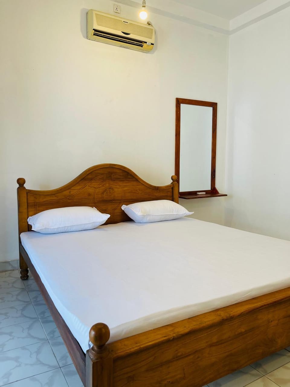Serendib Villa Mirissa Bed and Breakfast in Kamburugamuwa