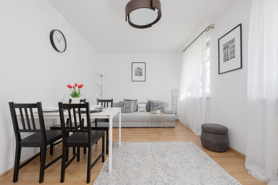Living room, Photo of the whole room, Seating area, Dining area