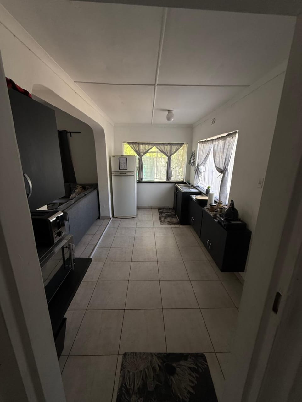 Noir & Blanc Apartment in Gauteng