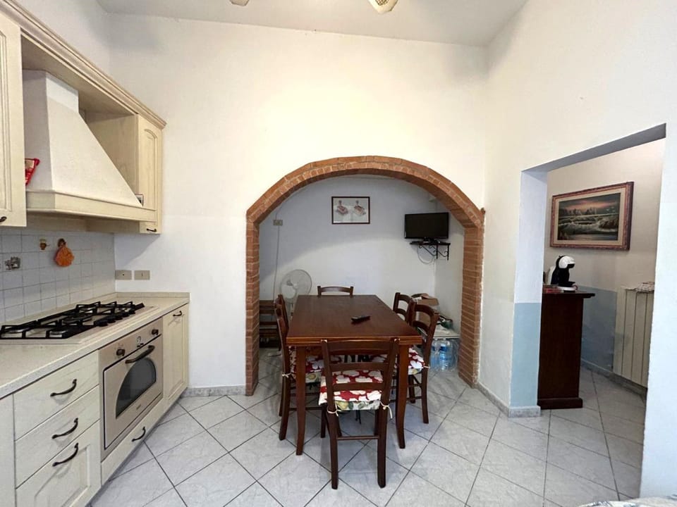 TV and multimedia, Dining area