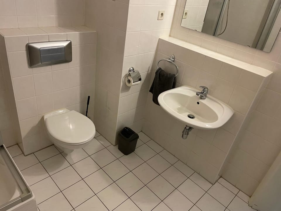 Toilet, Bathroom
