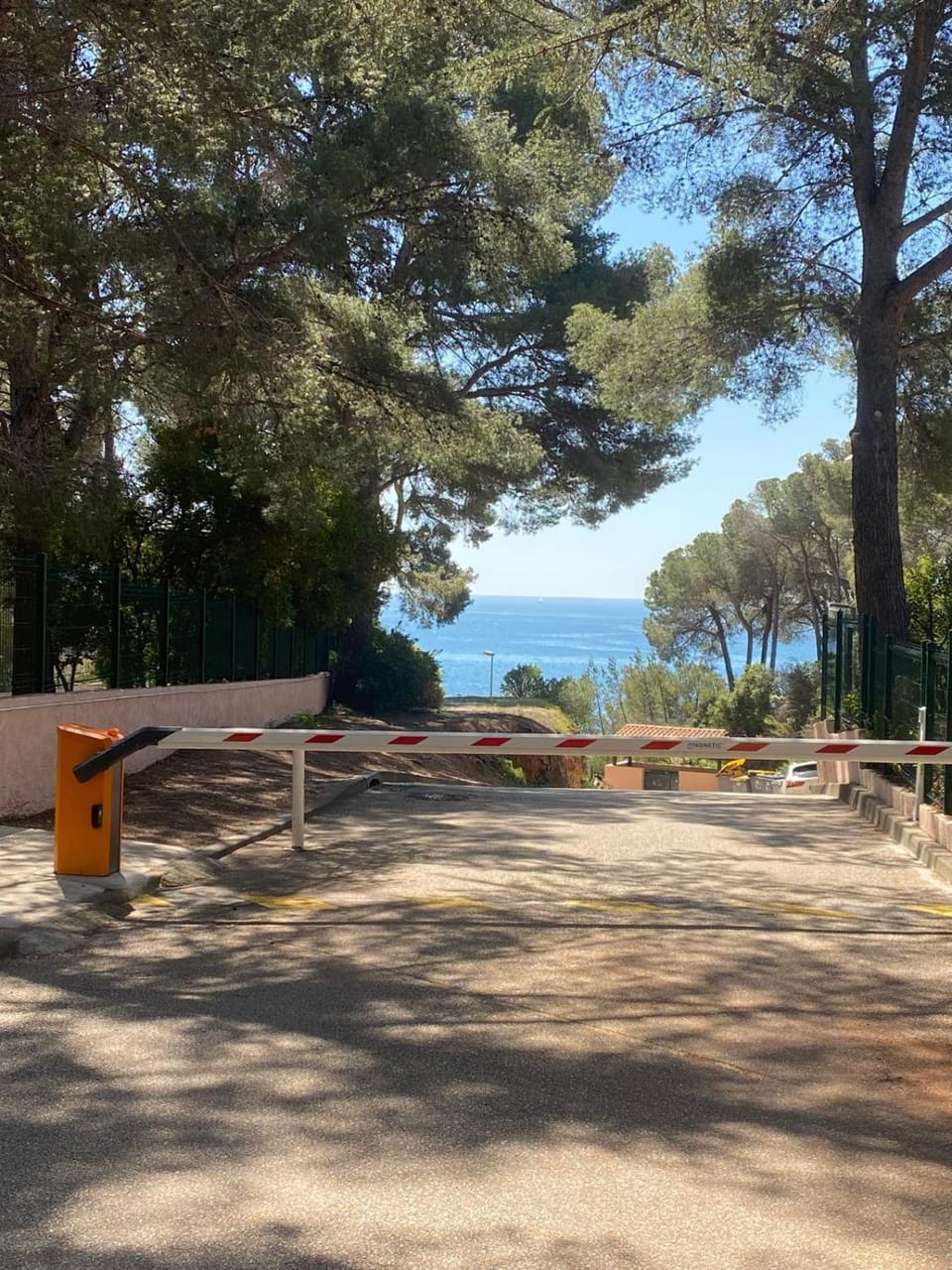Neighbourhood, Sea view