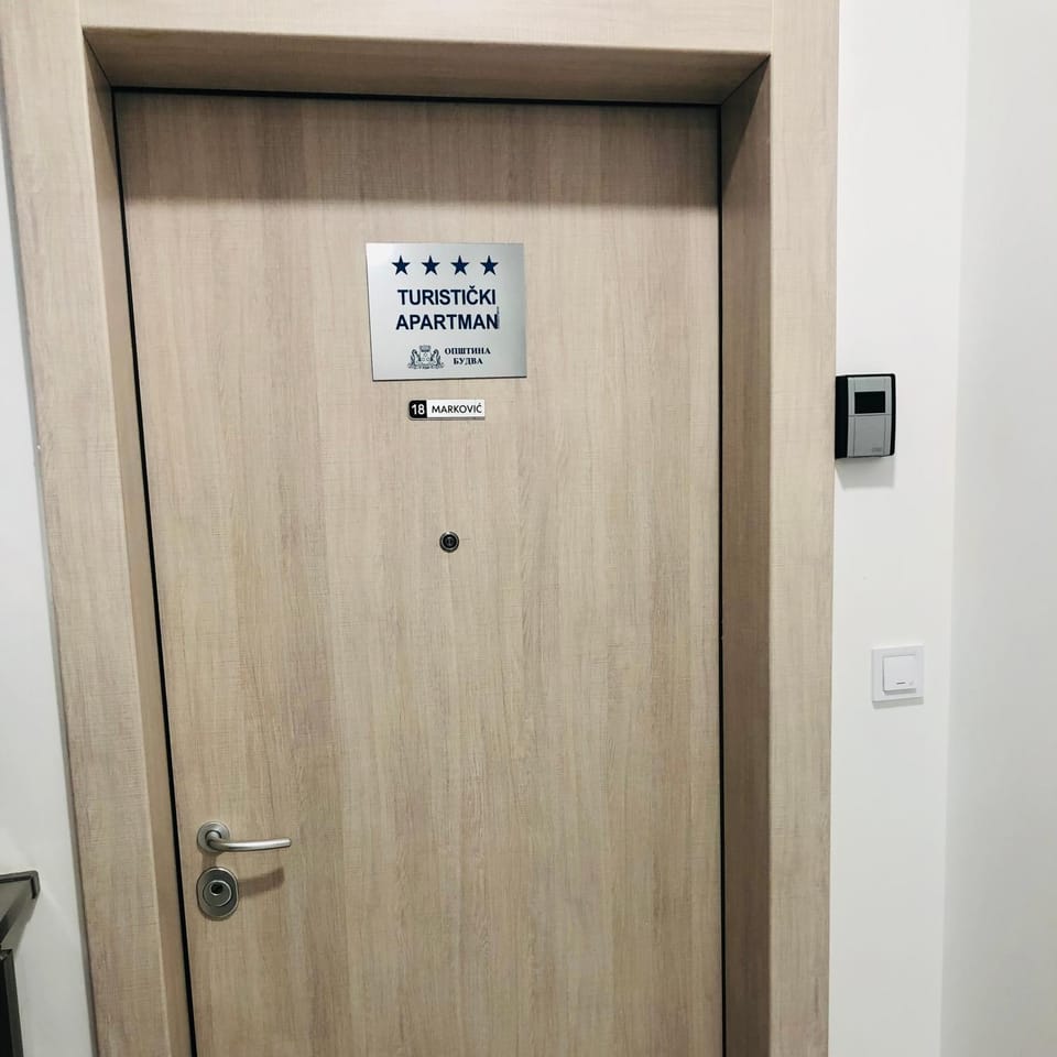 Facade/entrance, microwave