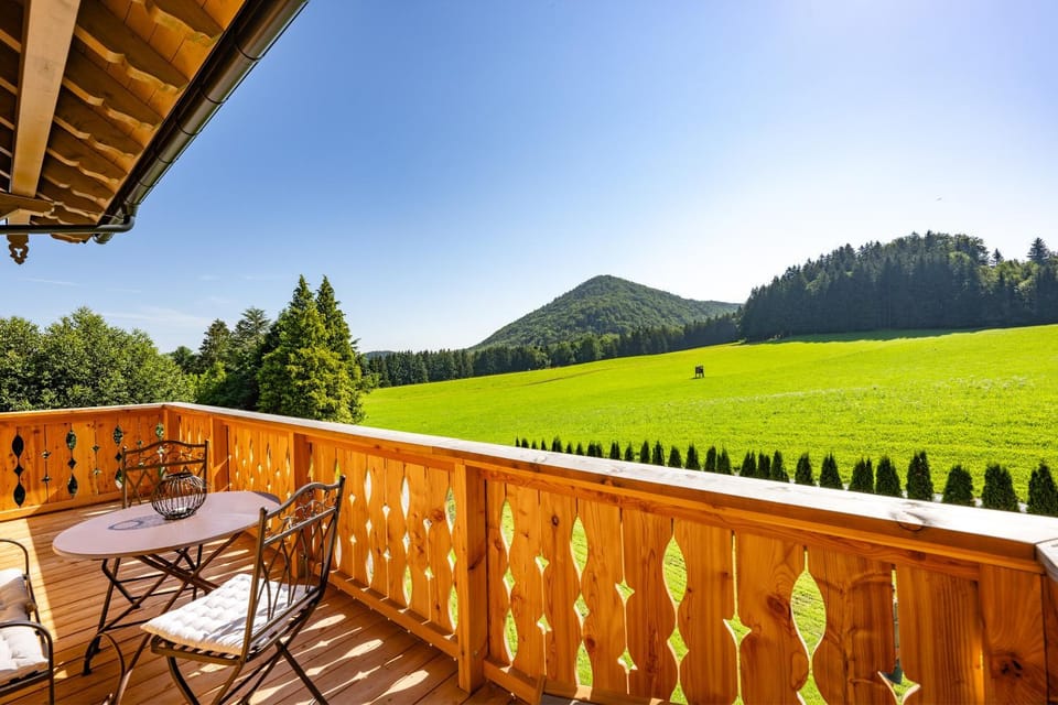View (from property/room), Balcony/Terrace