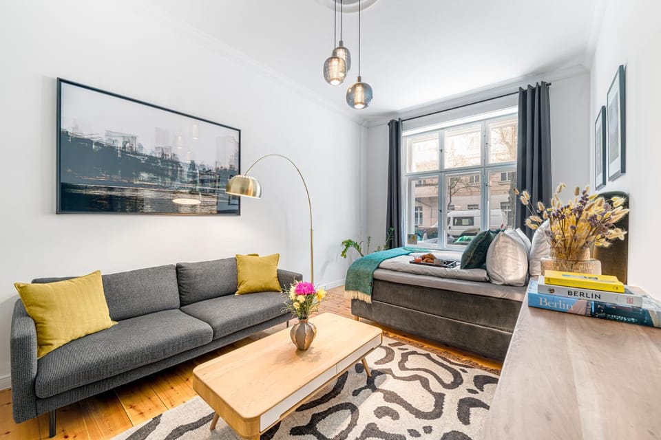 The Uckermuender - Group Flat in Central Berlin, Family-Friendly, 2BR, 2- 4 Guests Apartment in Berlin