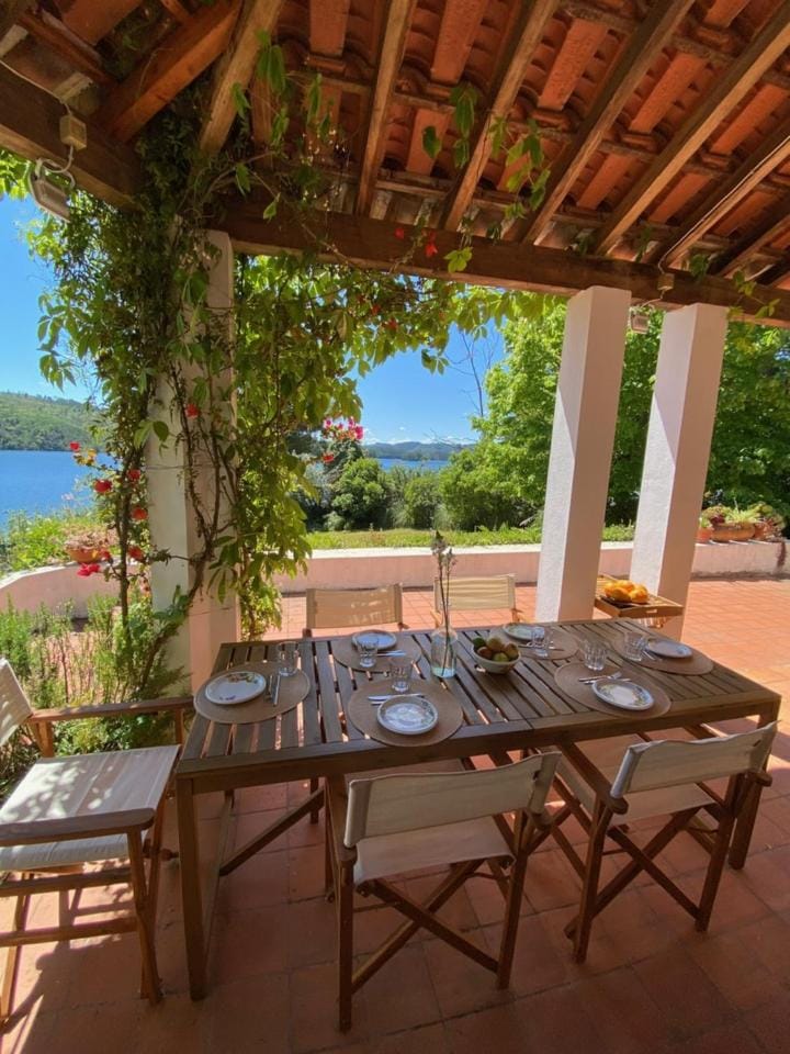 Natural landscape, View (from property/room), Balcony/Terrace, Dining area