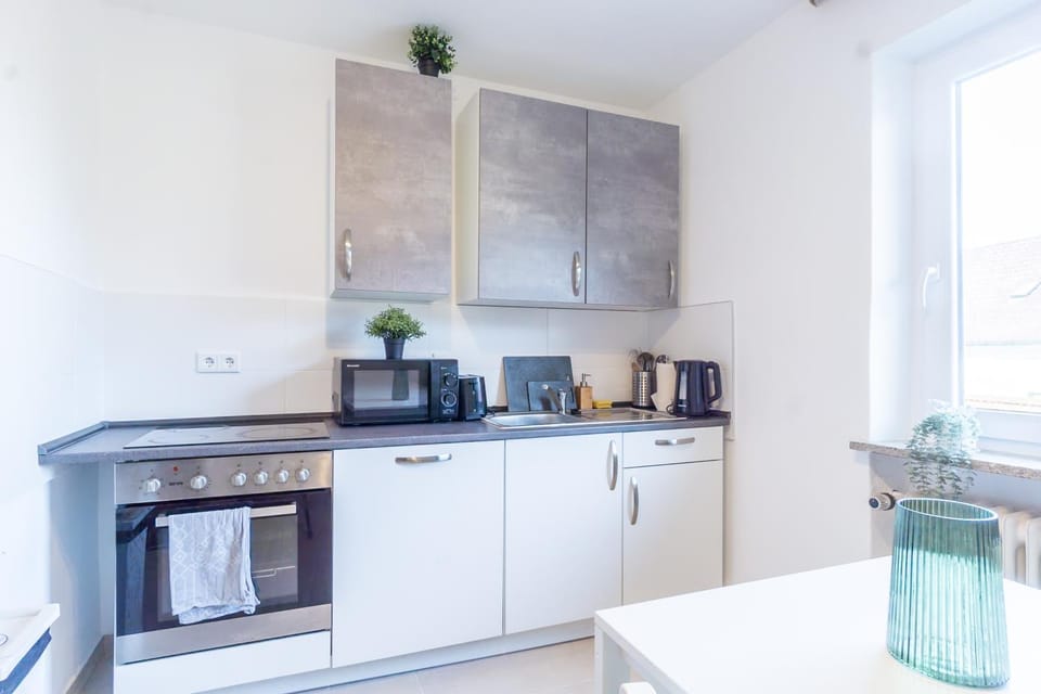 Coffee/tea facilities, Kitchen or kitchenette, Seating area, dishwasher, minibar, pet friendly, stove, toaster