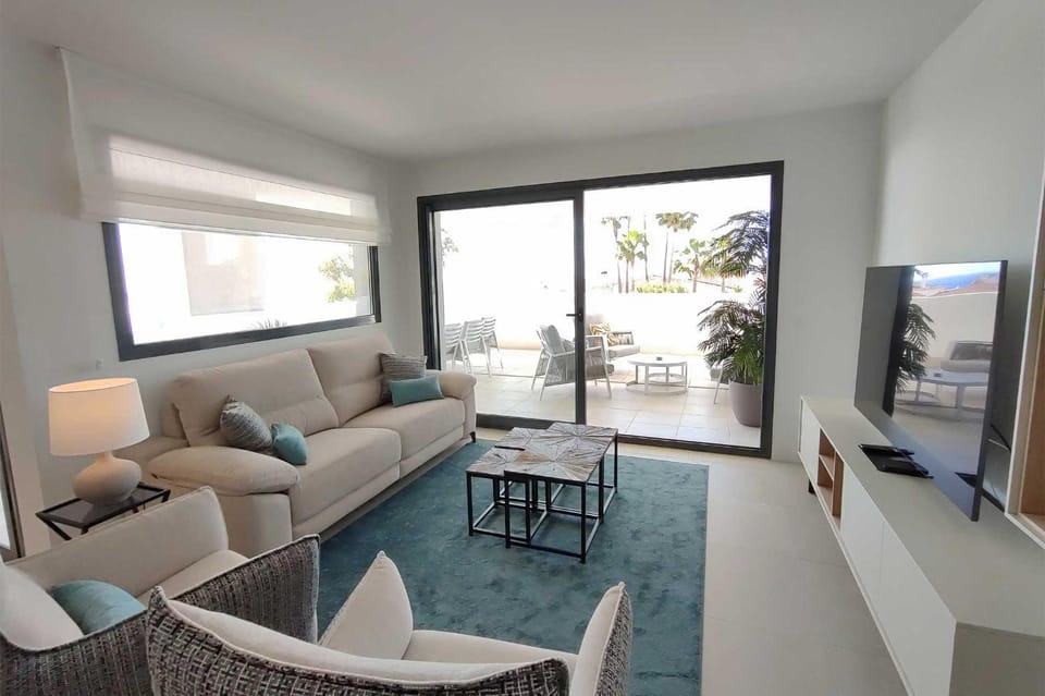 TV and multimedia, Living room, Seating area
