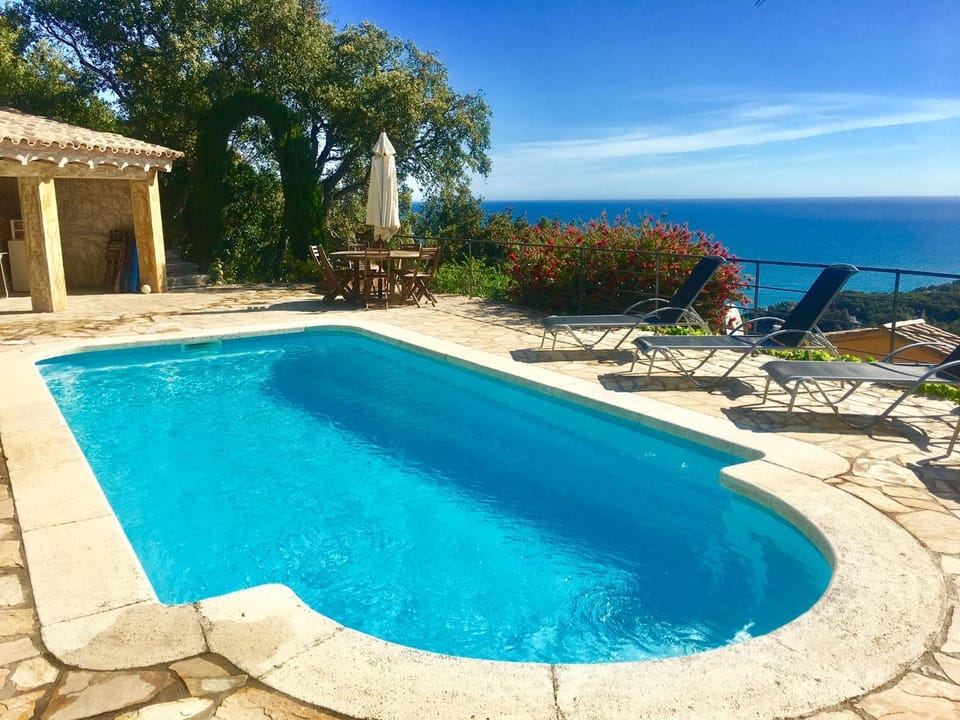 Sea view, Swimming pool