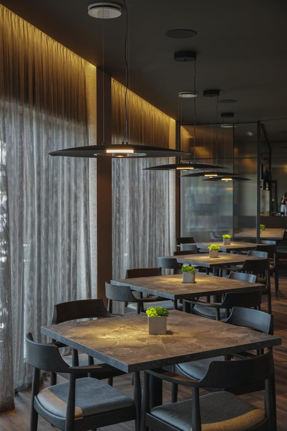 Restaurant/places to eat, Food and drinks, Food