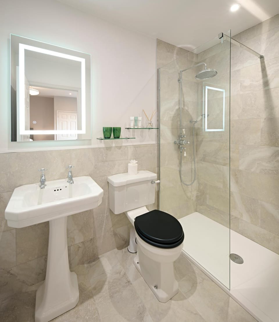 Shower, Toilet, Bathroom