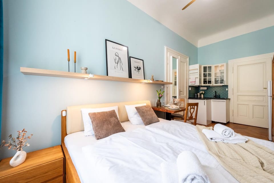Charming Old Town Apartment by EasyBNB Premium Apartment in Prague