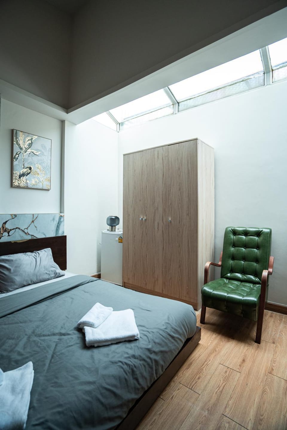 Bedroom, wardrobe