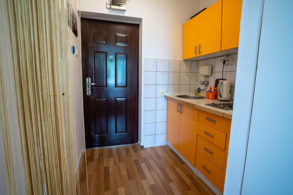 Kitchen or kitchenette, stove