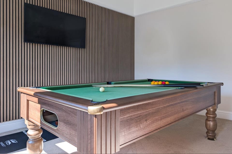 Rosemount Lake District Townhouse with Hot Tub - Ridgestone House in Windermere