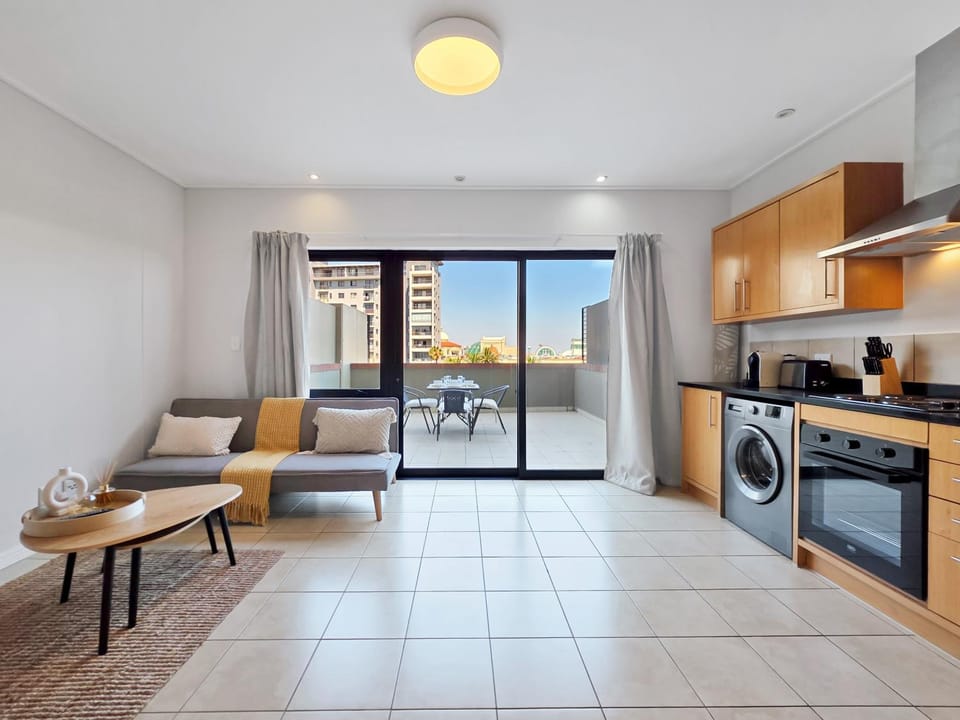 Coffee/tea facilities, Living room, oven, stove, stove, toaster, toaster, washing machine, washing machine