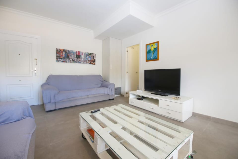 TV and multimedia, Living room, Photo of the whole room, Seating area