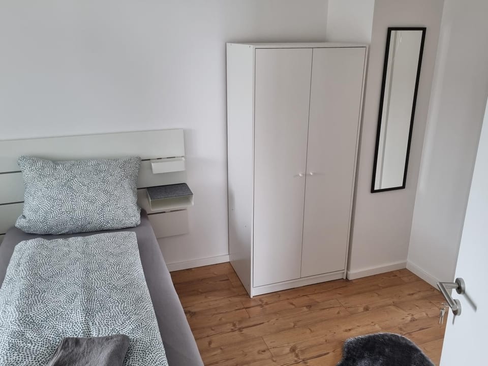Bed, Photo of the whole room, Bedroom, wardrobe