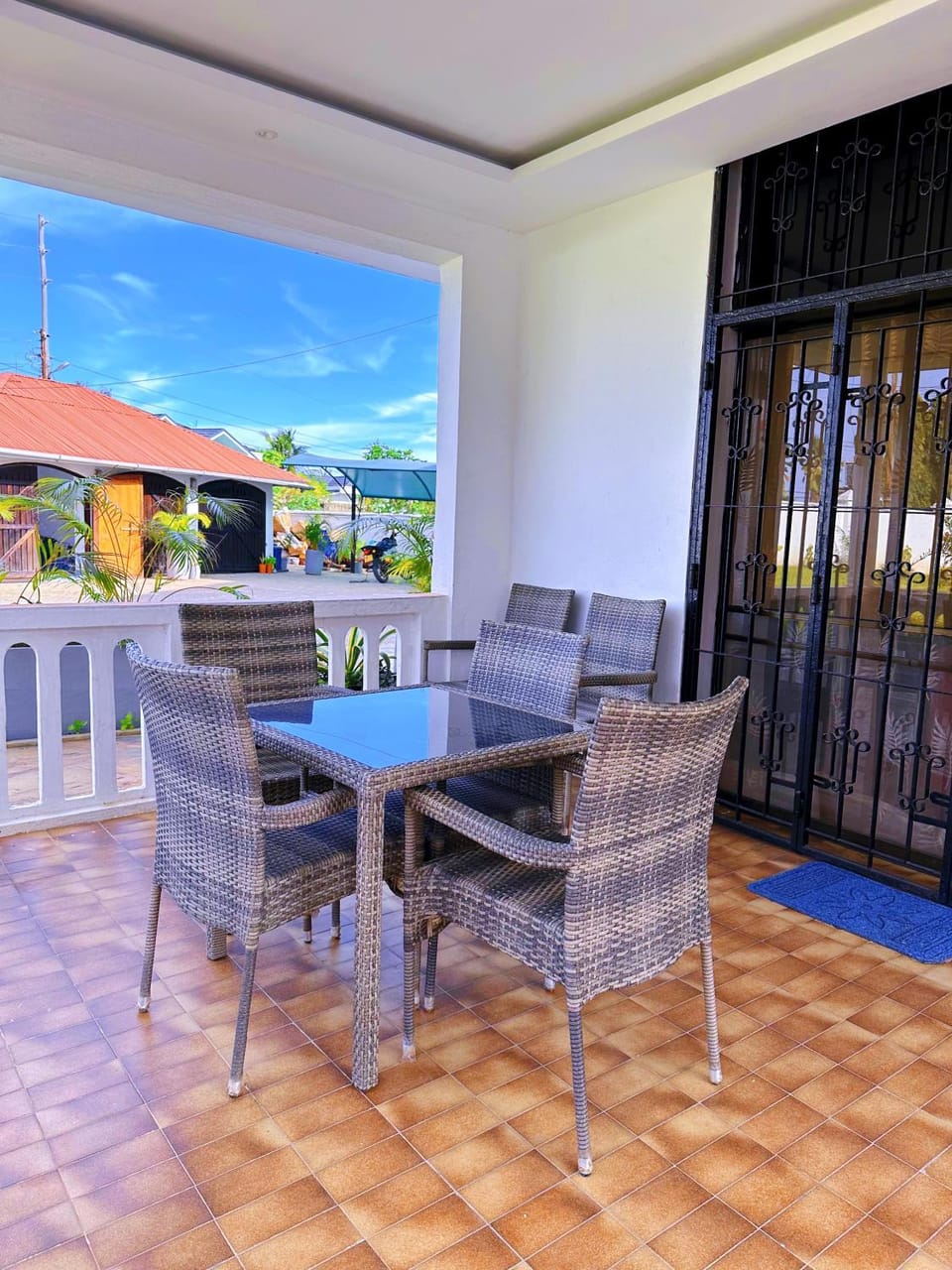View (from property/room), Balcony/Terrace, Seating area