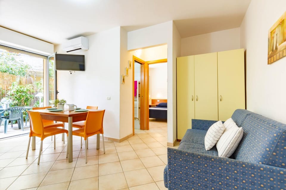 Living room, Seating area, Dining area, wardrobe, air conditioner