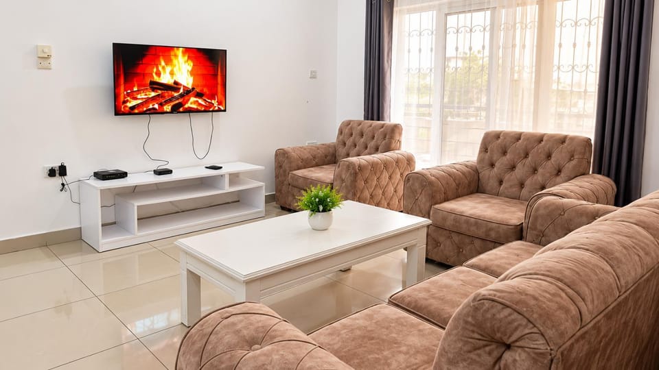 Communal lounge/ TV room, TV and multimedia