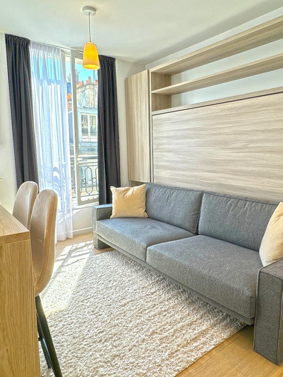 View (from property/room), View (from property/room), Living room, Seating area, City view, City view, Street view, Street view, Quiet street view