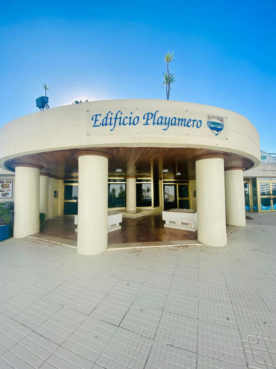 Facade/entrance, Property logo or sign