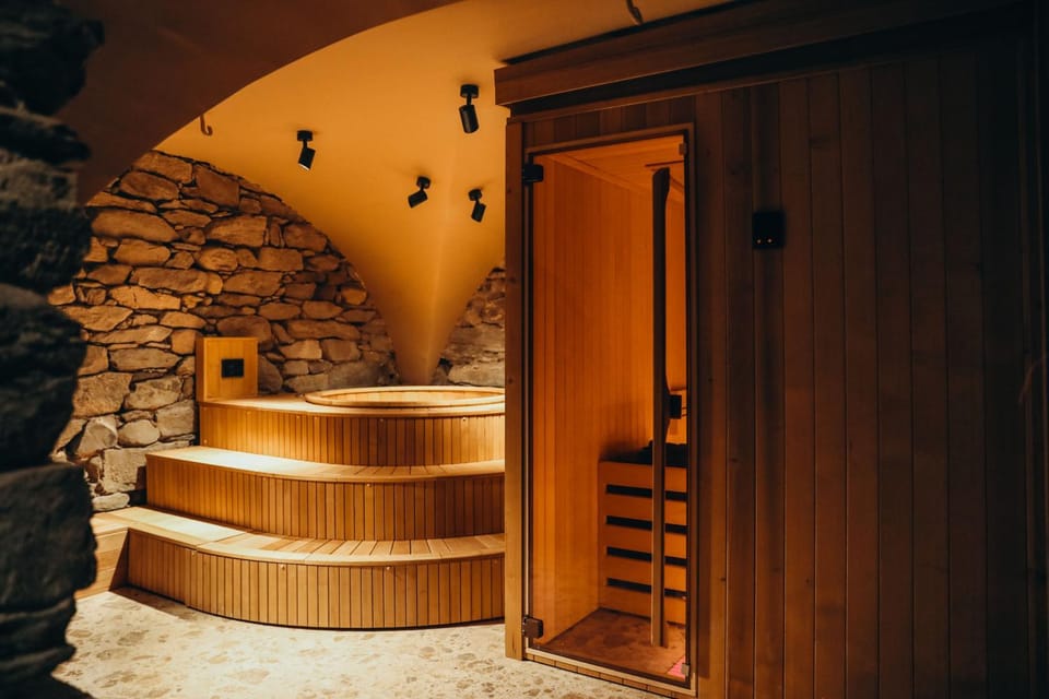 Hot Tub, Spa and wellness centre/facilities